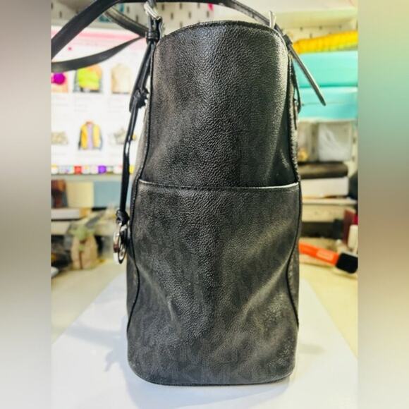 MICHAEL KORS Jet Set Monogram Black PVC Canvas & Leather Logo Medium Tote - Picture 6 of 9